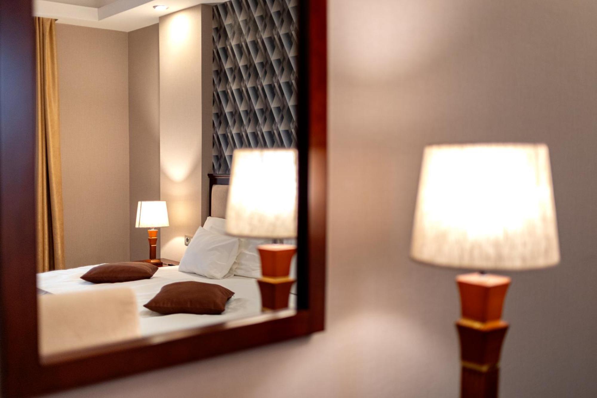 Colosseum Hotel Mórahalom Екстериор снимка