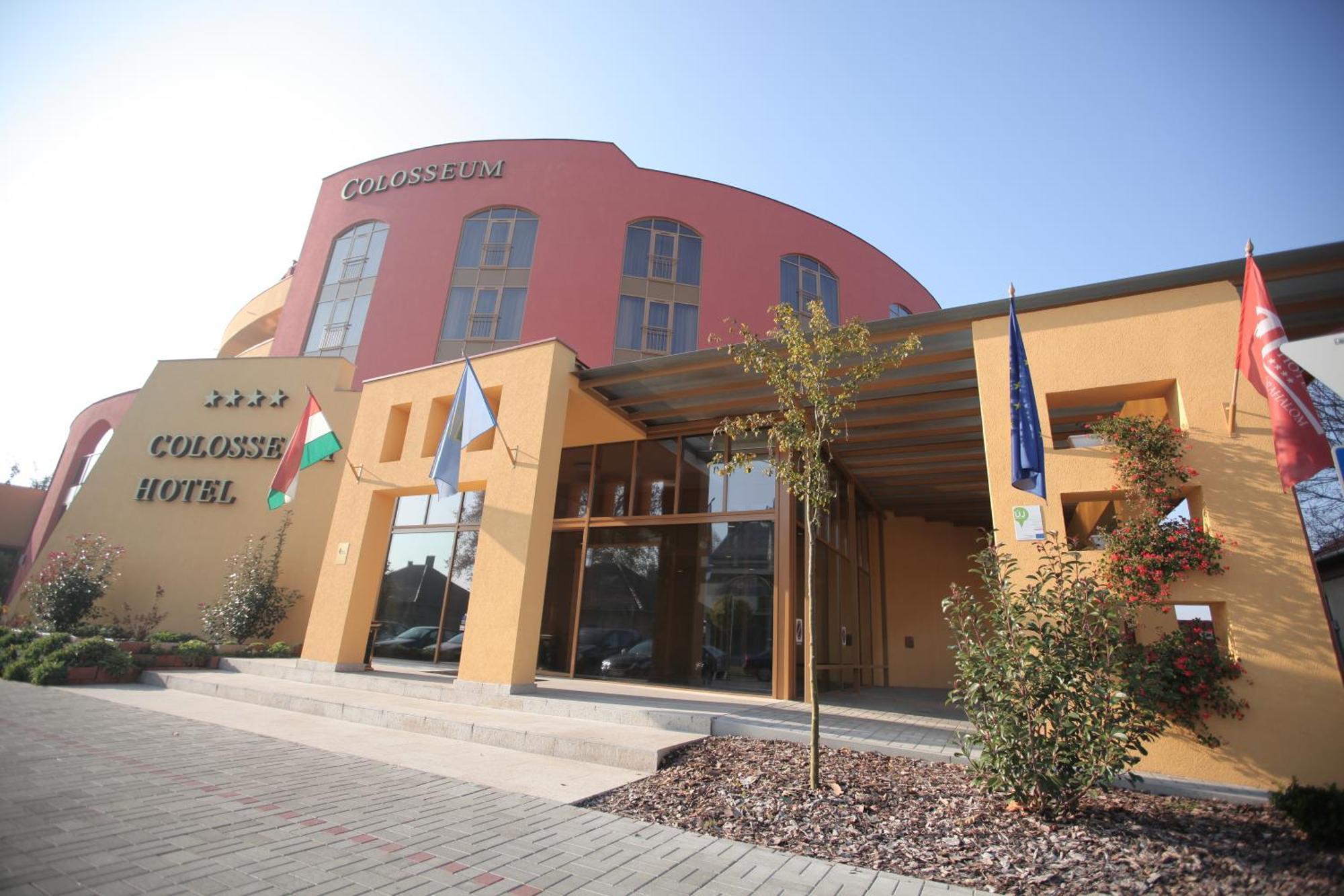 Colosseum Hotel Mórahalom Екстериор снимка