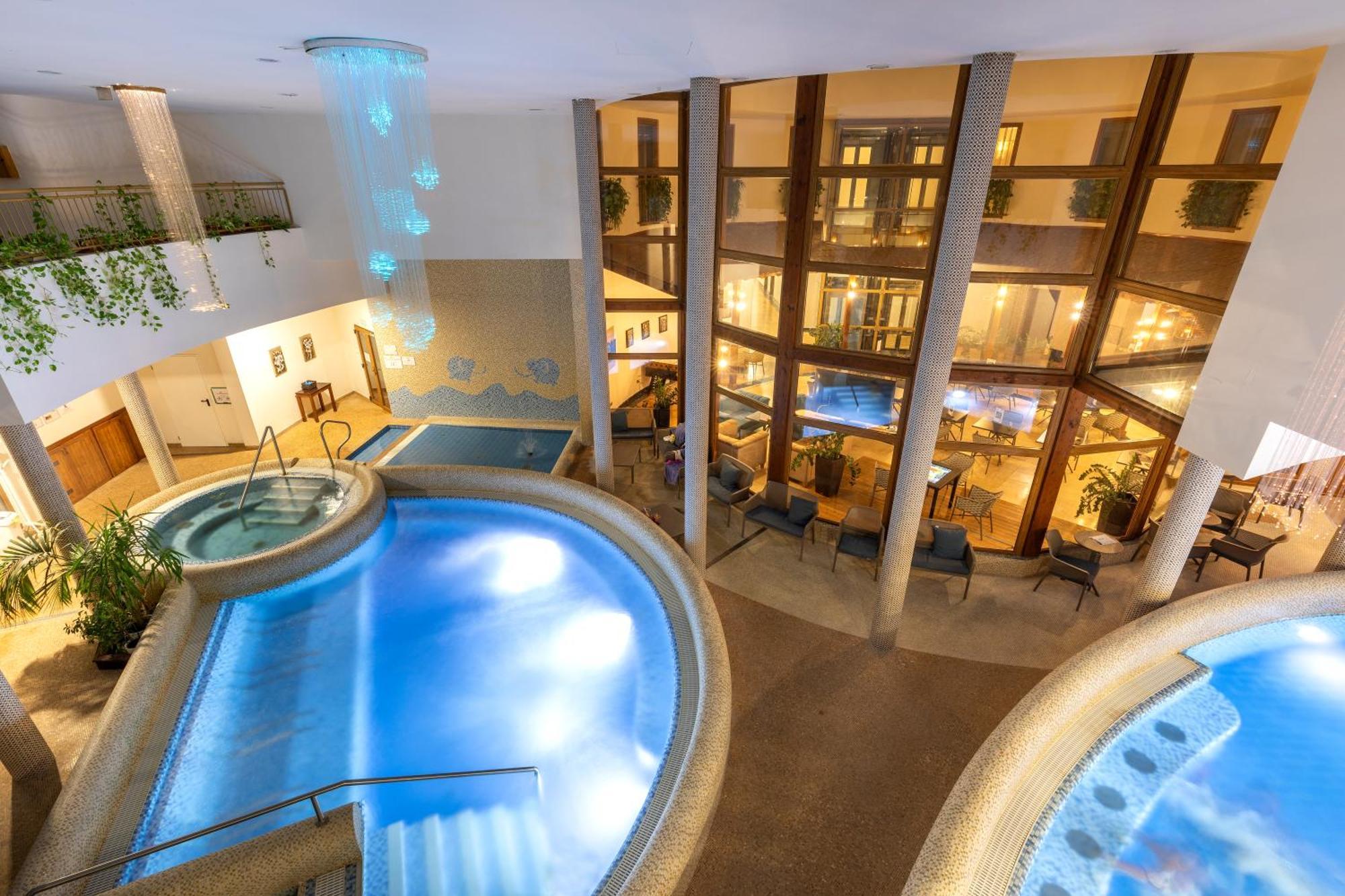 Colosseum Hotel Mórahalom Екстериор снимка